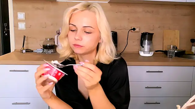 ElenaMonroe webcam