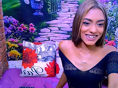 IndianPretty14u2Luv webcam