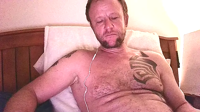 Yournaughty webcam