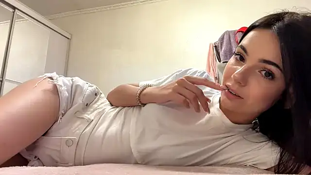 LivianDivorce webcam
