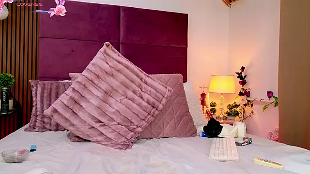 VanessaAngel webcam