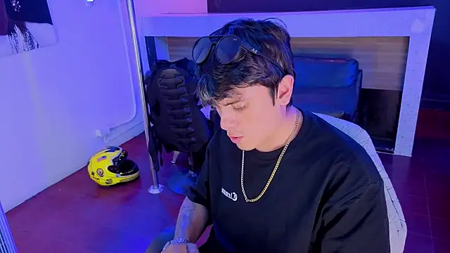 angel_still_ webcam