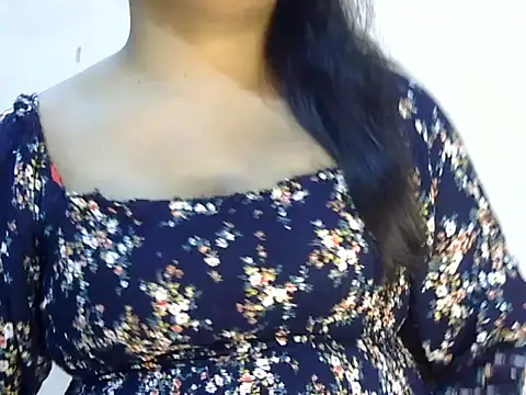 Noty_simran live cam room