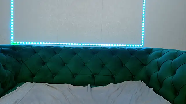 IvanaCharm webcam
