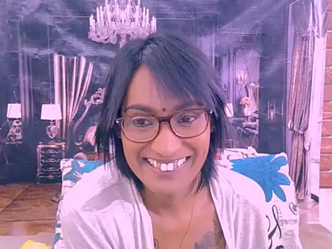 IndianRebel4u2Luv webcam