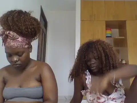 sexybaddies20 webcam