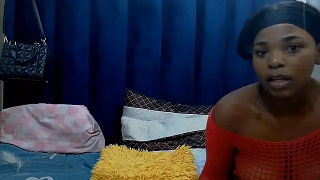 Sexyymia22 webcam