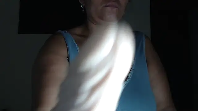 adrixxx38 webcam