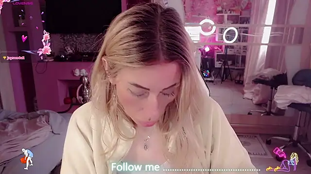 AnnieGOld_ webcam