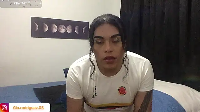 模特: Ariana_Rodriguez_