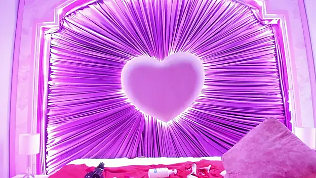 Lushi_Love webcam