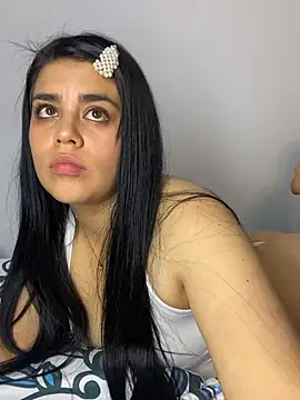 sophyy_white webcam