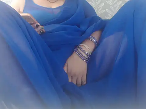 cute-priy webcam