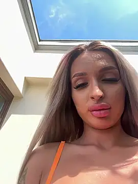 ArianaXO_ webcam
