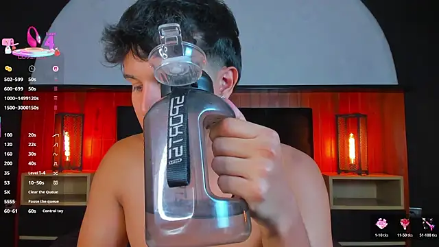 Leo_Savage_ webcam