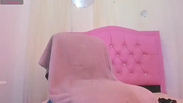 Michellcockxxx webcam