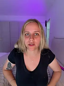 lunawolf21 webcam
