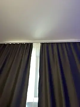 AnnLaisy webcam