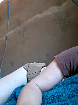 xuxulovezz webcam