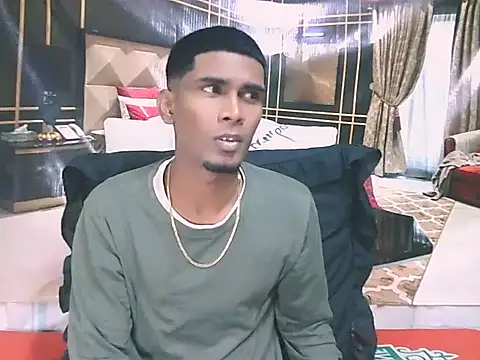 IndianThuggin webcam