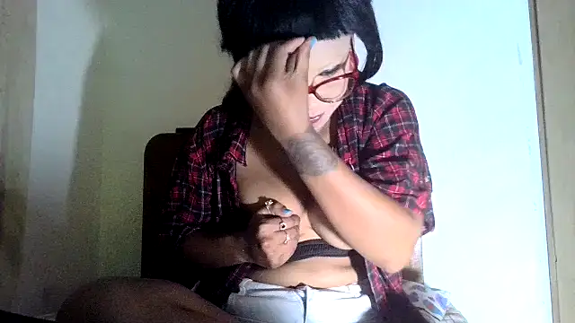 xblackstarX1 webcam