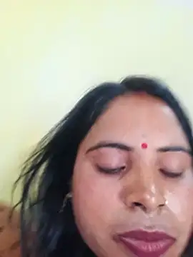KRITIKA01990 webcam