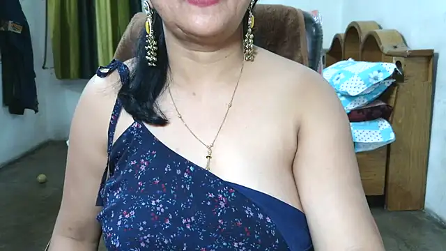 Cute_Mahi22 webcam