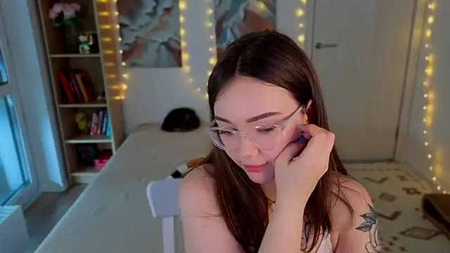 MilenaSaint webcam