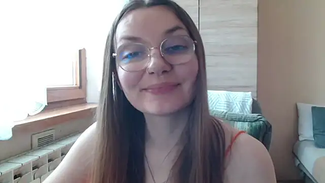 LooveELLYx webcam