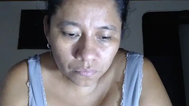 adrixxx38 webcam