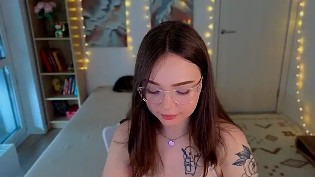 MilenaSaint webcam