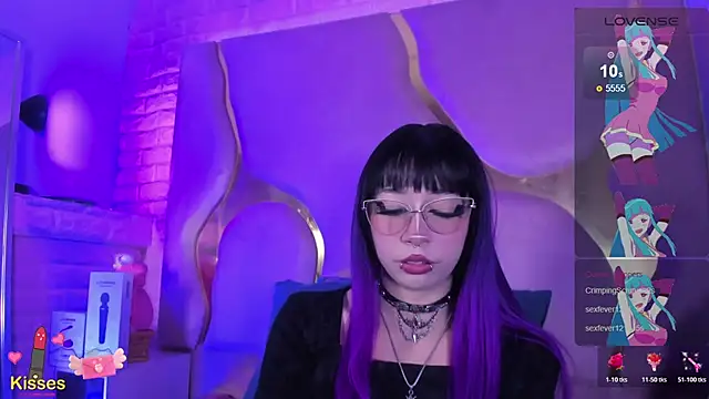 NaniiSisy live cam on StripChat