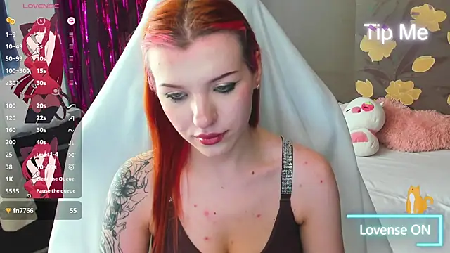 MeganNewCat webcam