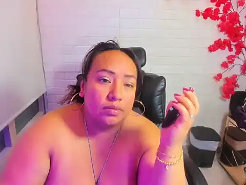 Shara_Oz webcam