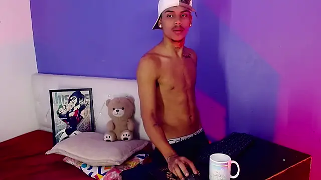 Angel_foxc13 webcam