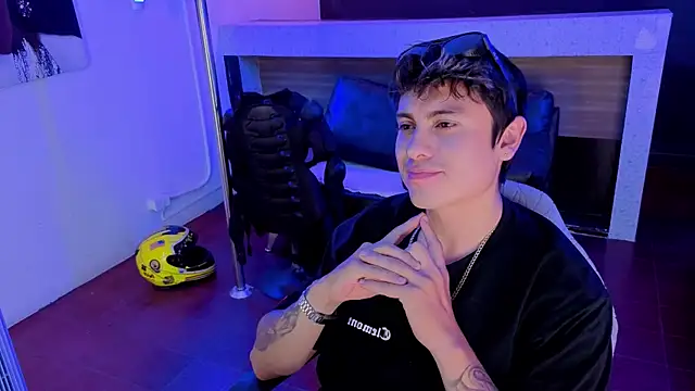 angel_still_ webcam