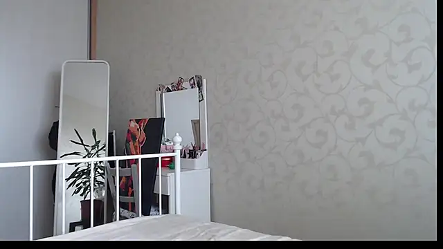 ShyEvaa webcam