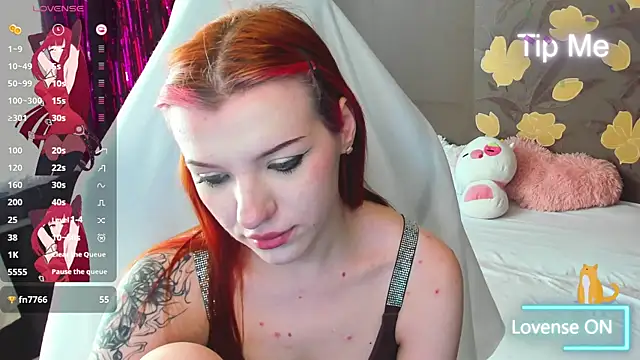 MeganNewCat webcam