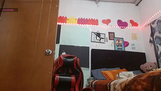 Saray_extrovert_ webcam