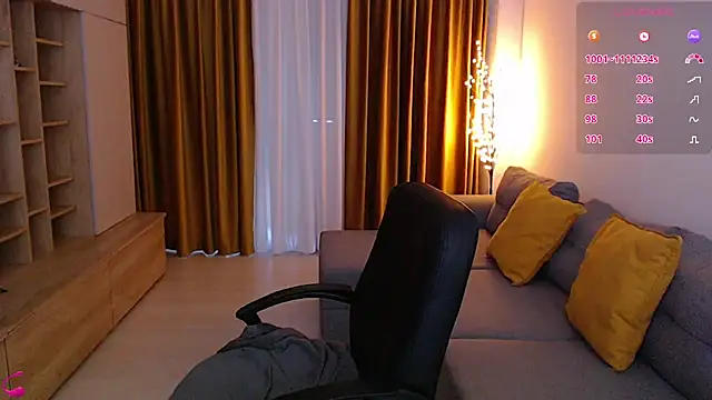 mia_bloomy webcam