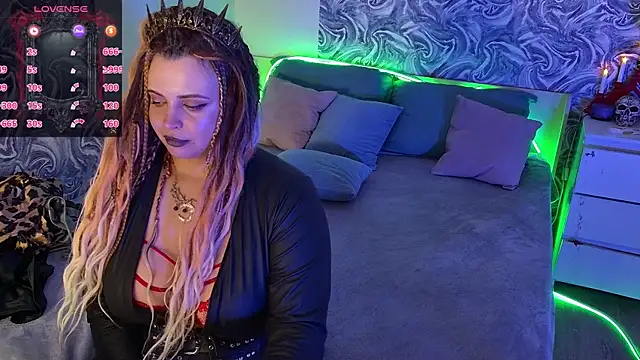 Miss_Maya_Mils webcam