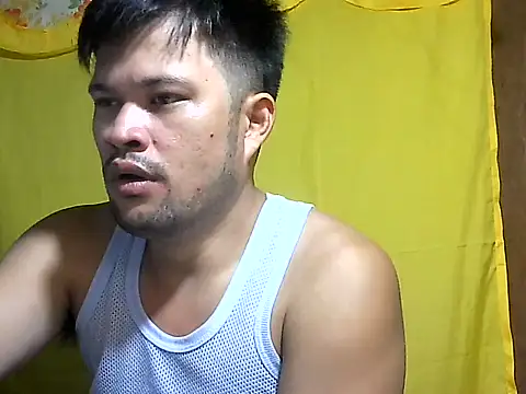 HairyHottestpinoyHandsome webcam