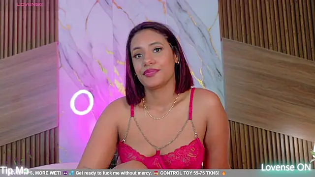 DollyBrowncc webcam