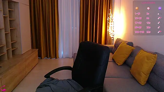 mia_bloomy webcam
