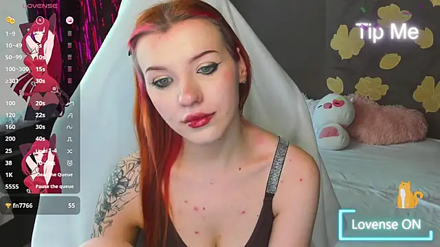 MeganNewCat webcam