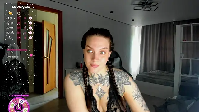 AizaRose webcam