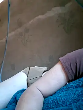 xuxulovezz webcam