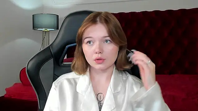 ElinaVale webcam