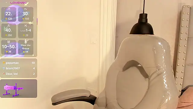 Nia_lobo webcam