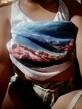 YummyPussy19 webcam
